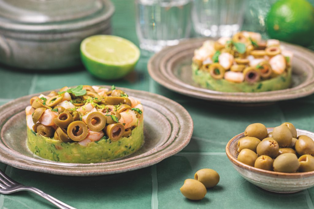 Tartare d’olives vertes, crevettes et avocat